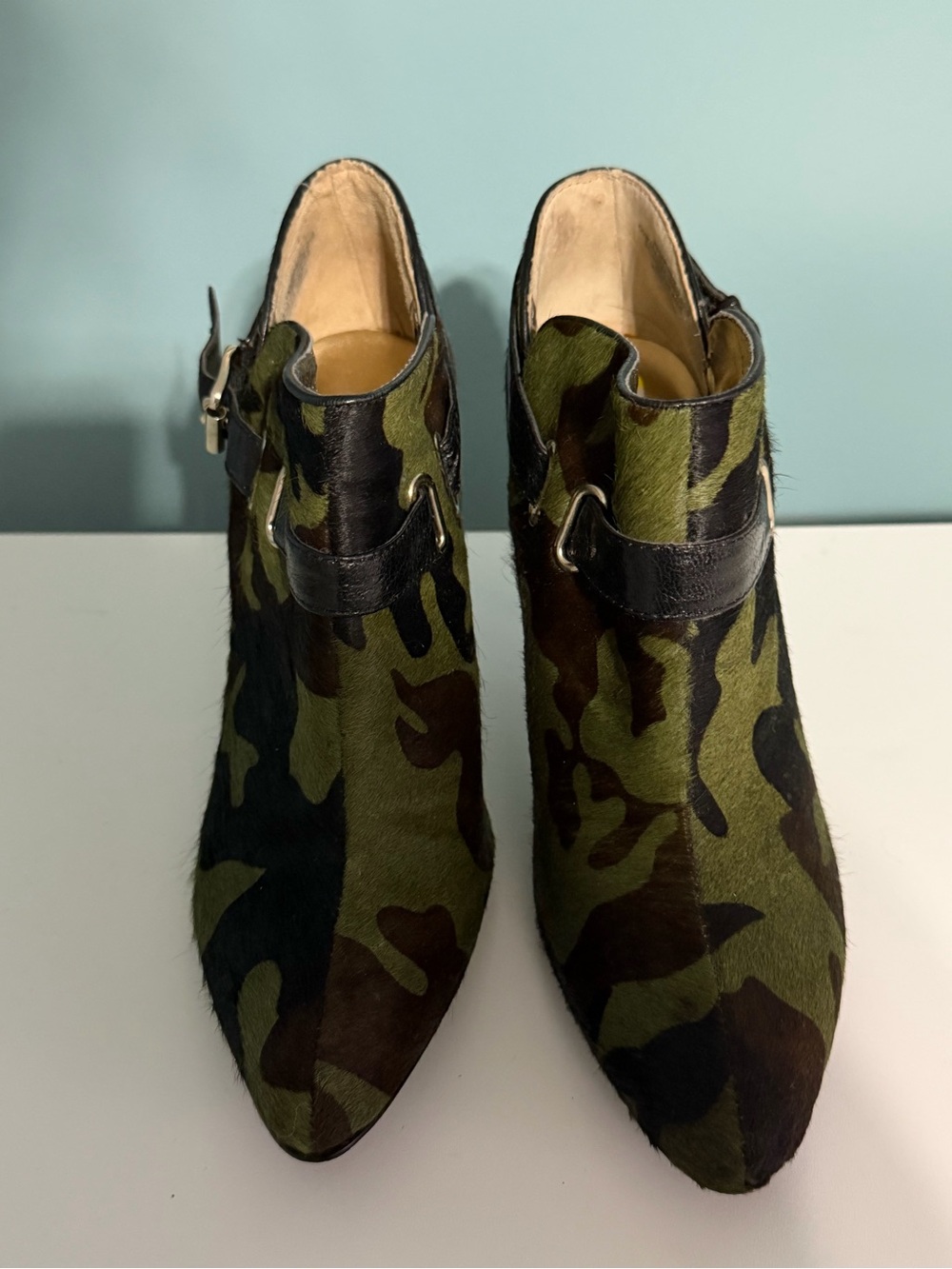 Nine West Women’s Camo Print Pony Hair Heels Size 8. Excellent condition.